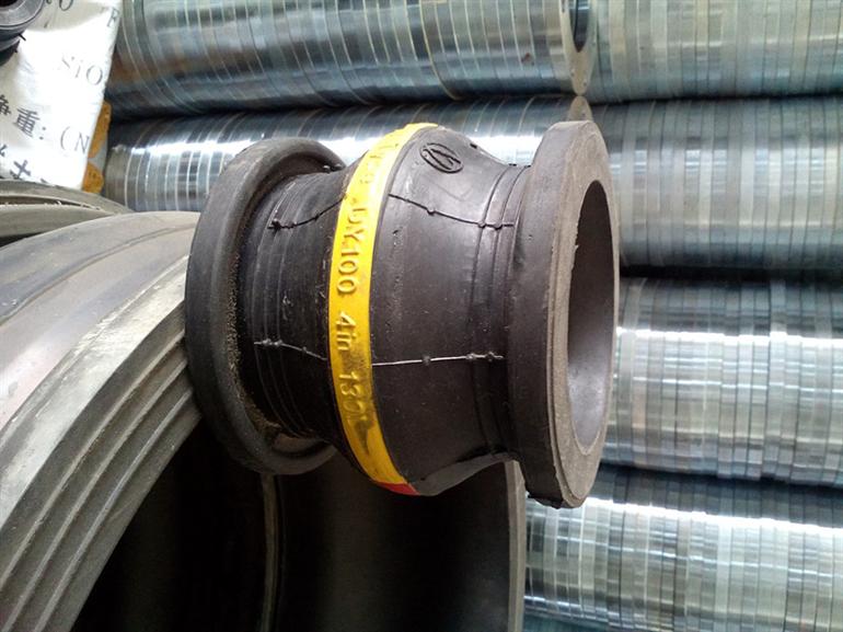 Vulcanized colour banding rubber joint