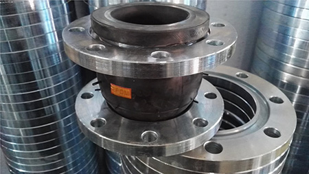 Resistant high temperature rubber joint